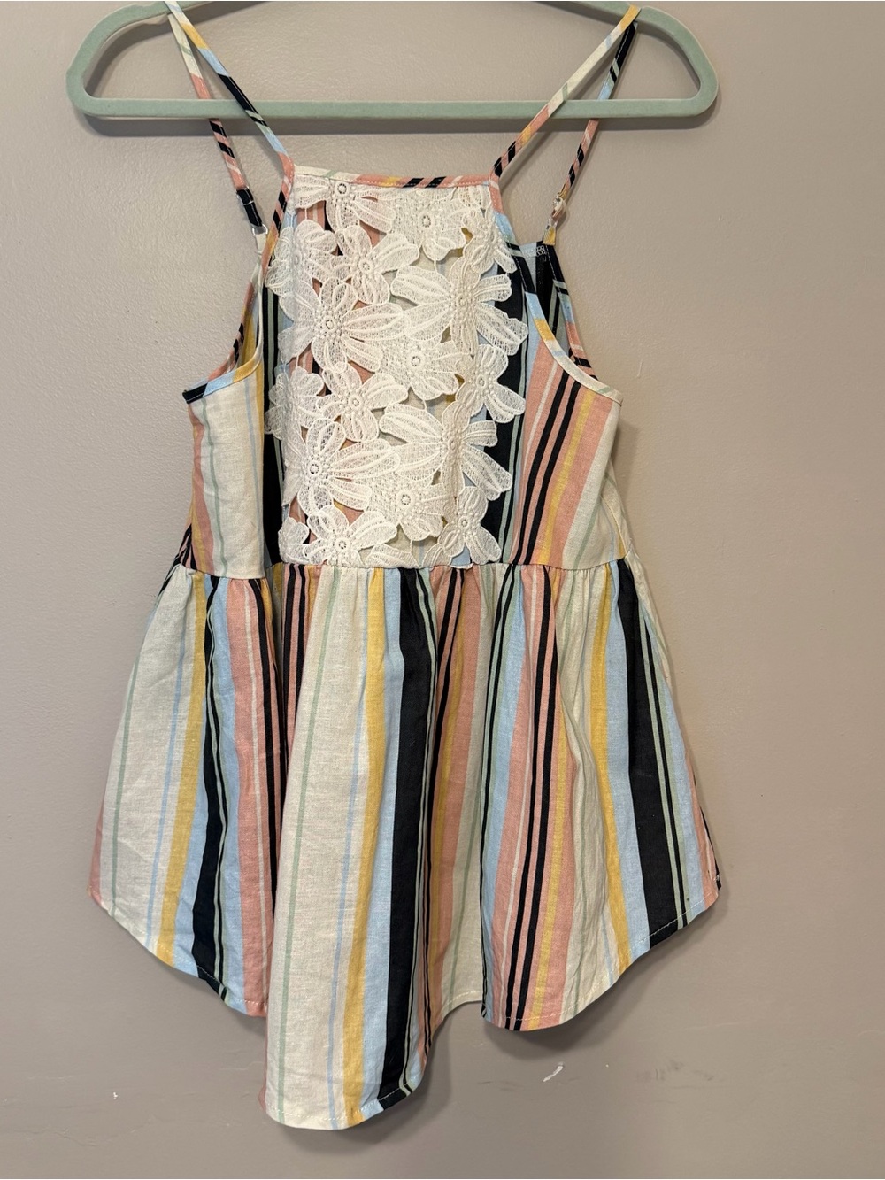 Skylar + Jade Floral Crochet Lace Cami Tank Top Medium Linen Blend Stripe Peplum